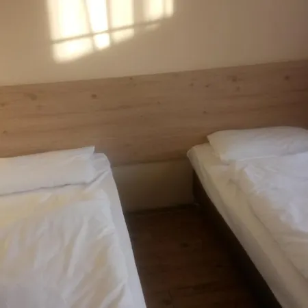 Magnolia- Goscinne Bed & Breakfast Zgorzelec