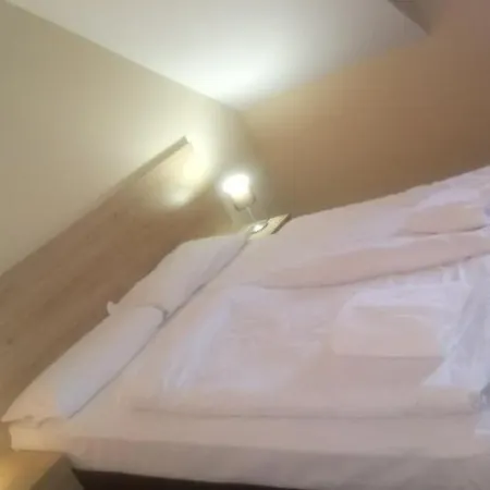 Magnolia- Goscinne Bed & Breakfast