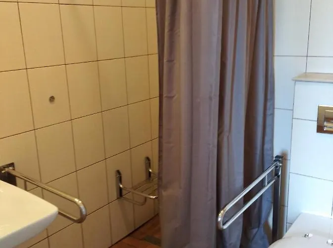 Magnolia- Goscinne Bed and Breakfast Ζγκοζέλετς