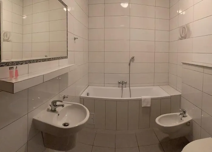 Magnolia- Goscinne Bed and Breakfast 3*